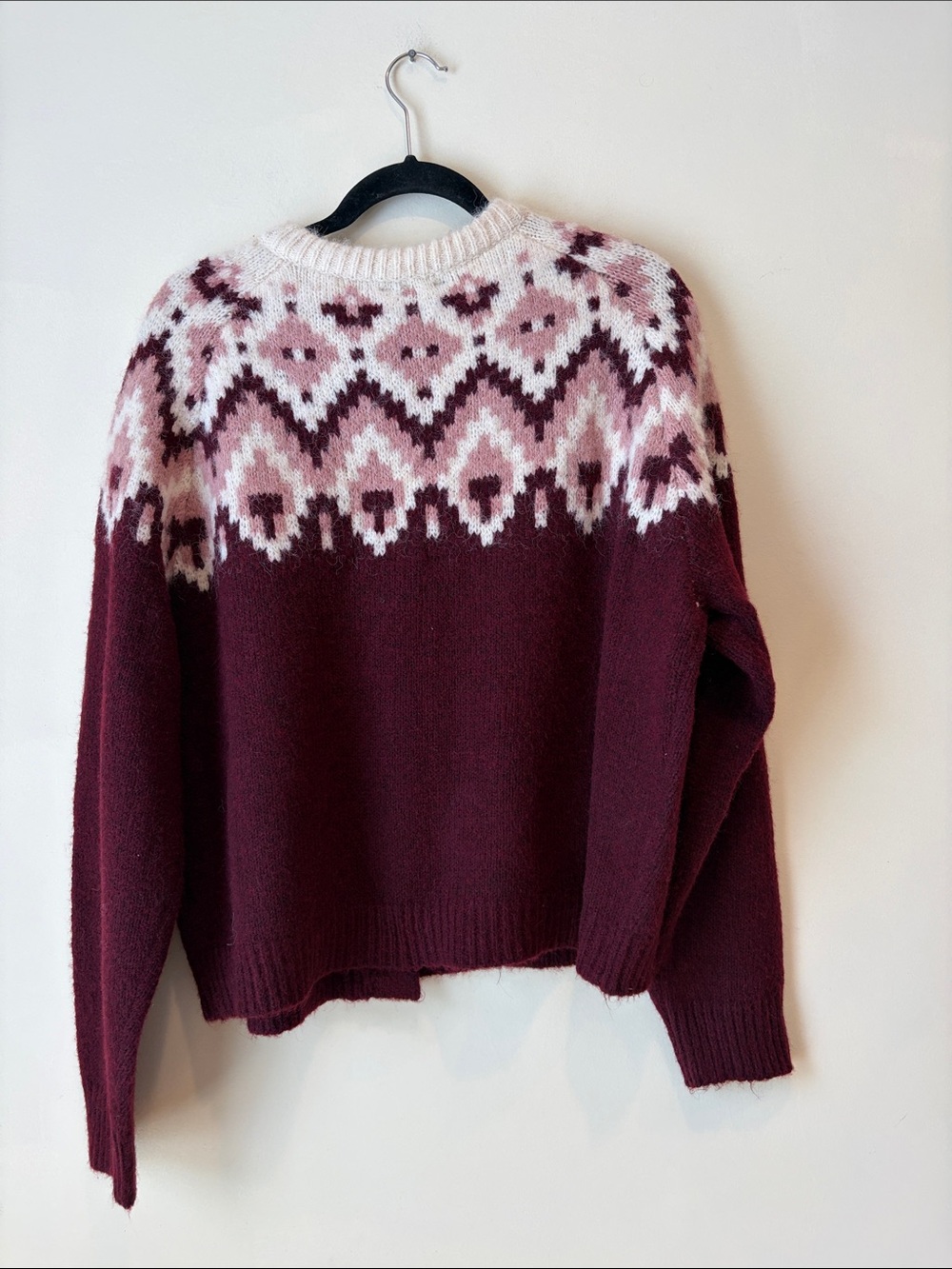 Cozy Patterned Crewneck Cardigan Sweater - Burgundy & Pink - Picture 5 of 5